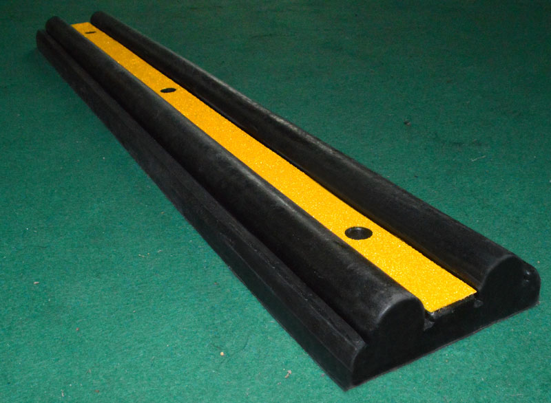 優(yōu)質(zhì)橡膠防撞塊東莞新恒安廠家現(xiàn)貨批發(fā)