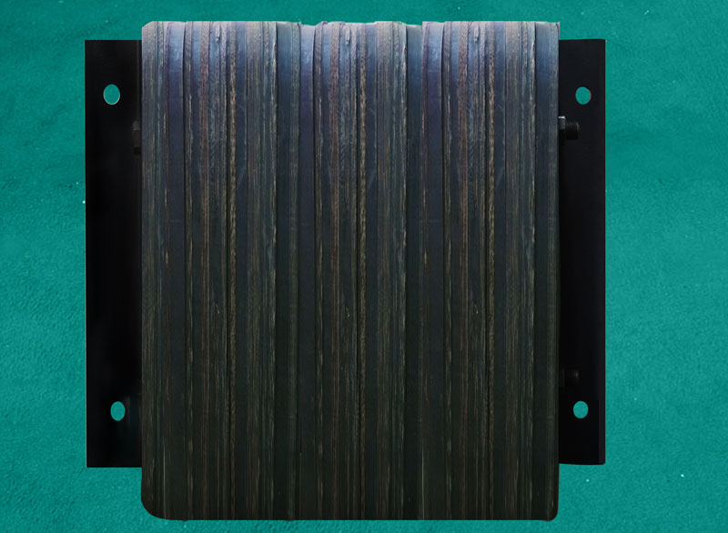 10月新品推出400*280*100大規(guī)格橡膠防撞塊緩沖力更大